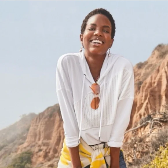 Cabi 5920 NWOTs ATC Road Trip Hoodie White Cotton Pullover - Picture 3 of 5